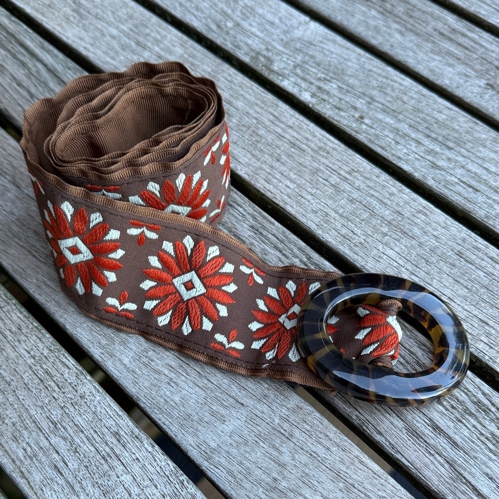Vintage J. Crew Brown Floral Ribbon Belt with Tortoise Buckle